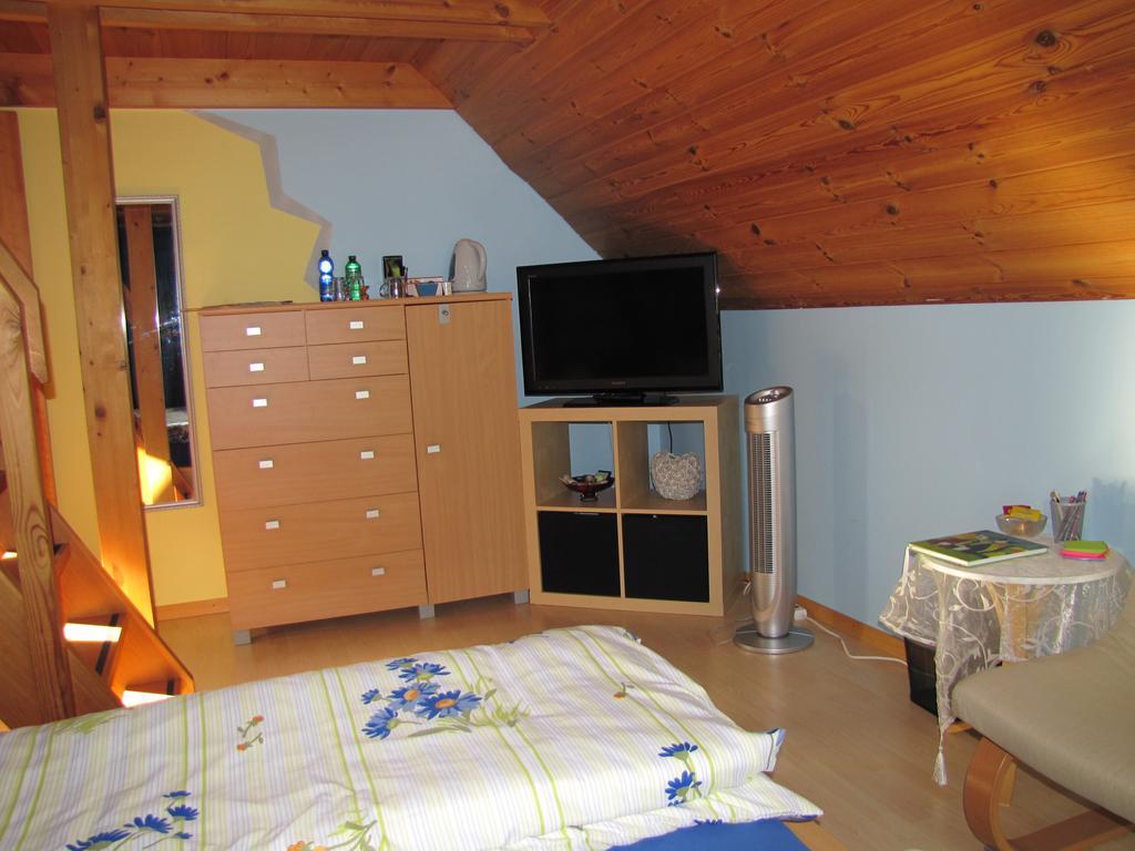 B&B Штайн-ам-Райн Номер фото